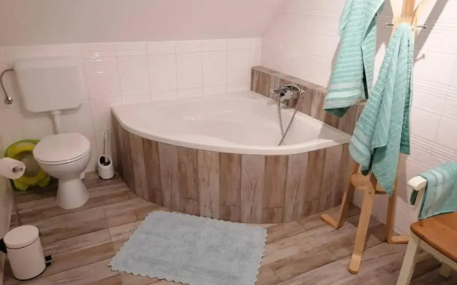 Éva Háza Nyugalom/Pihenés/Relax