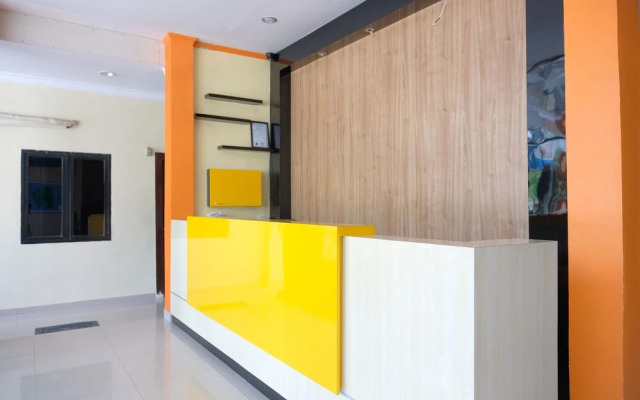 OYO 1149 Hotel Mustika