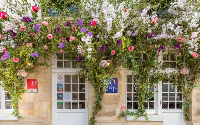 Hôtel Jeanne d'Arc Le Marais