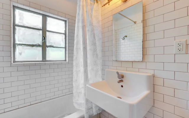 Pet-friendly Condo < 1 Mi to Phoenix College!