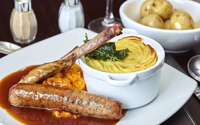 Farmers Kitchen Hotel