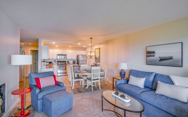 Glen Arbor Condo w/ Stunning Lake Michigan Views