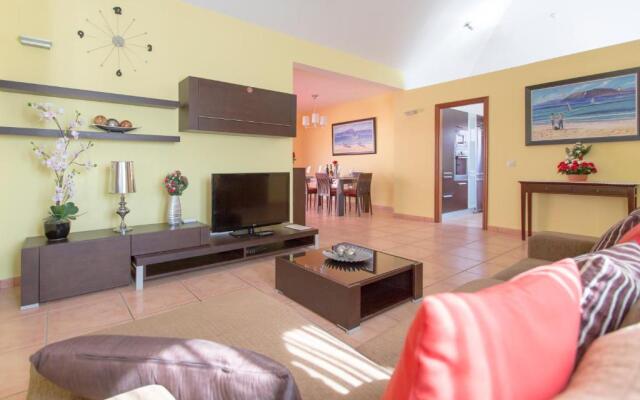 Villa Bella Lucia 1. Piscina Climatizada, WiFi, BBQ.