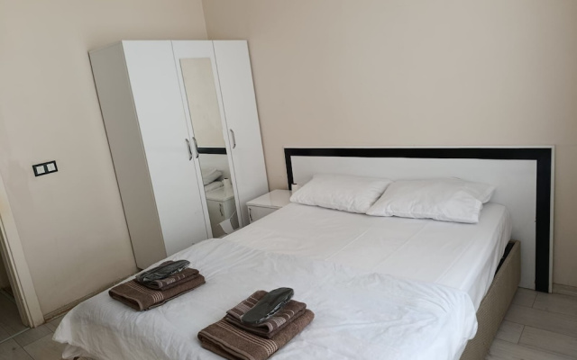Carlton Family Apart Hotel
