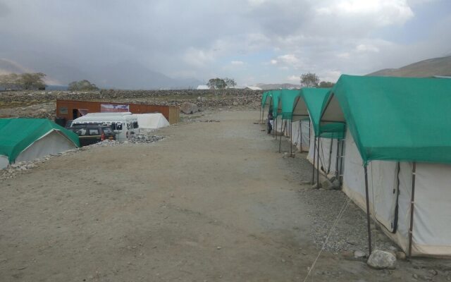 Auspicious Camps and Cottages