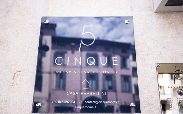 Cinque Luxury Rooms