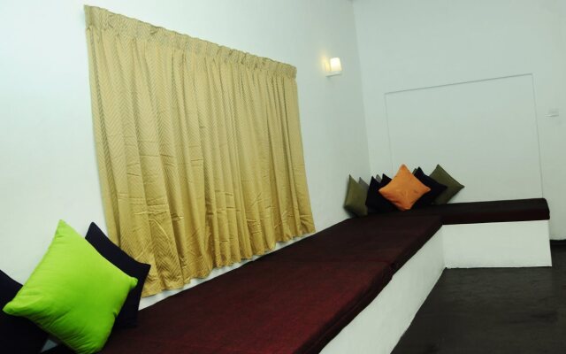 villa breeze thalpe