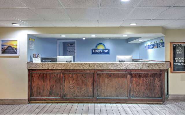 Days Inn by Wyndham Greenville MS