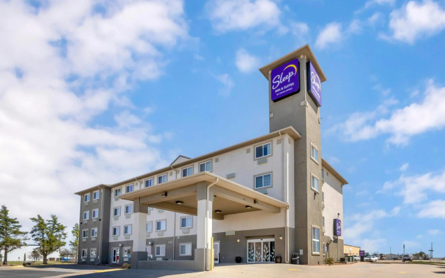 Sleep Inn & Suites Hays I-70