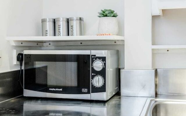 Amazing 2 bed 2 bath Kensington