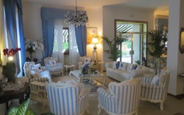 Hotel Tirreno