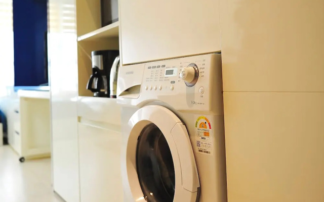 Hitomorrow Residence