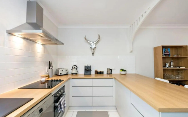 Tiki Dreams - With A Large Breezy Balcony