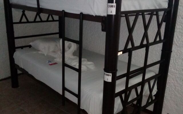 Ikaro Beds - Hostel - Adults only