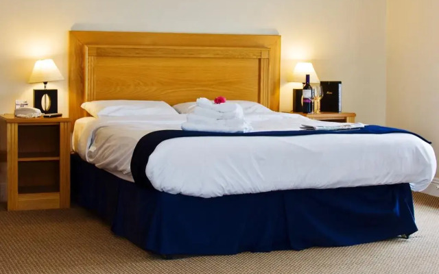 Waterford Marina Hotel