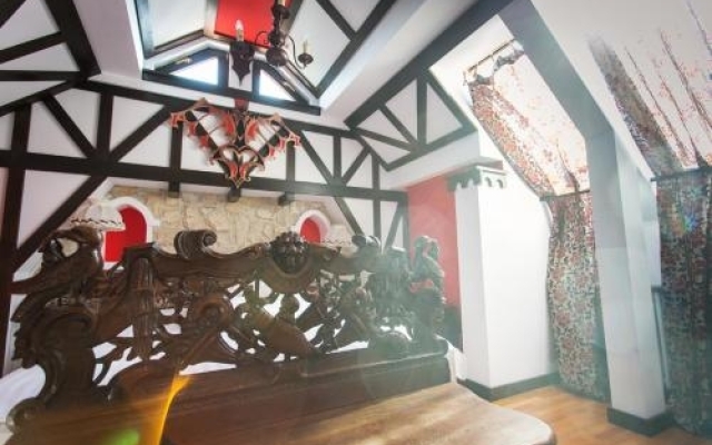Casa din Bran- Inn Center