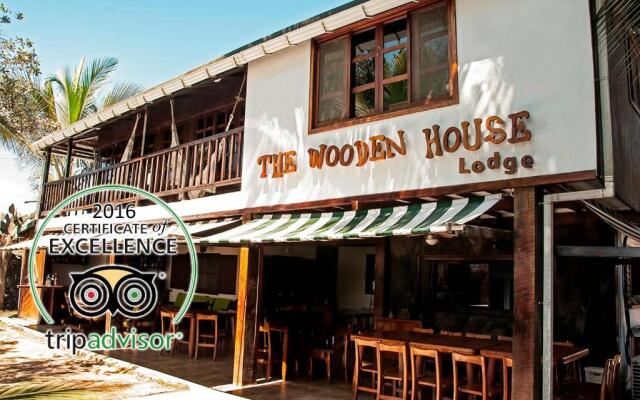 The Wooden House Lodge