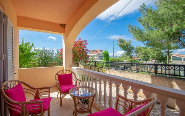 Yiota Porto Kavo Apartment
