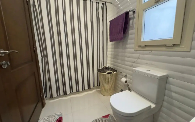 CK 1108 Spacious 2BR Apt 2BA Near Airport