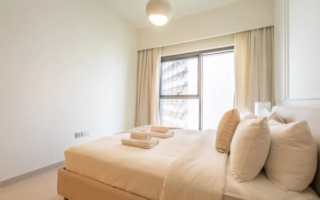 Lavishly Elegant 2BR with Breathtaking Burj View