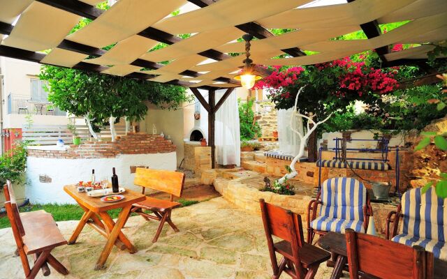Idili Traditional House