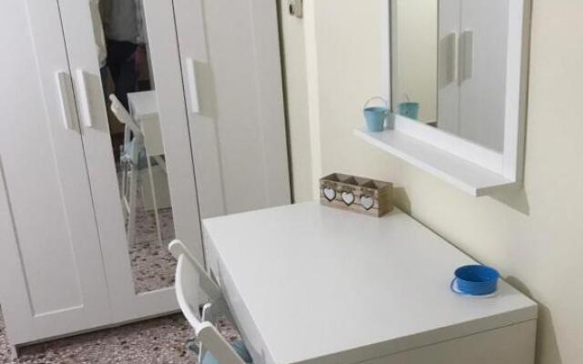 Small Apartment in Markopoulo center