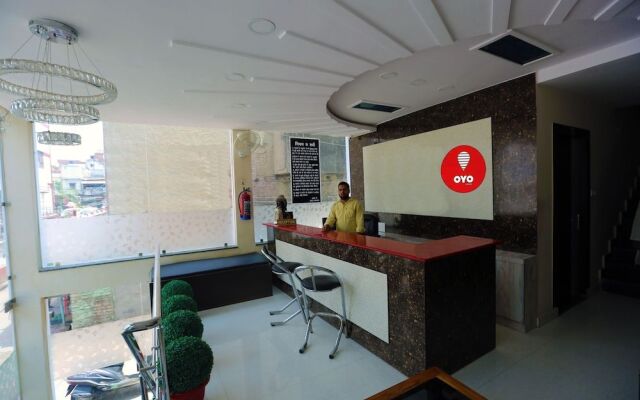 OYO 8883 Hotel Comfort Zone