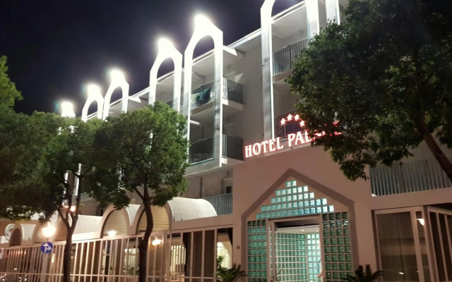 Hotel Palace