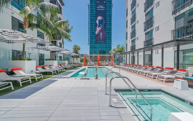 Modern Mid-hollywood Apt Sunset View Free Parking
