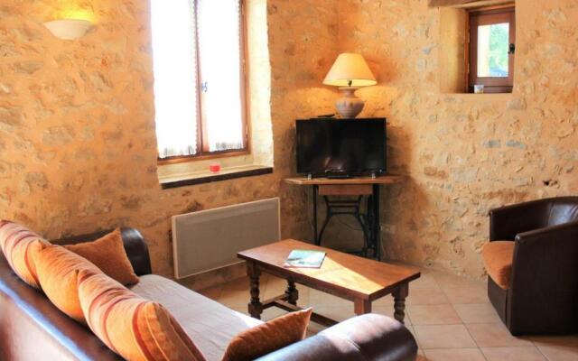 Gîte Azerat, 4 pièces, 6 personnes - FR-1-616-138