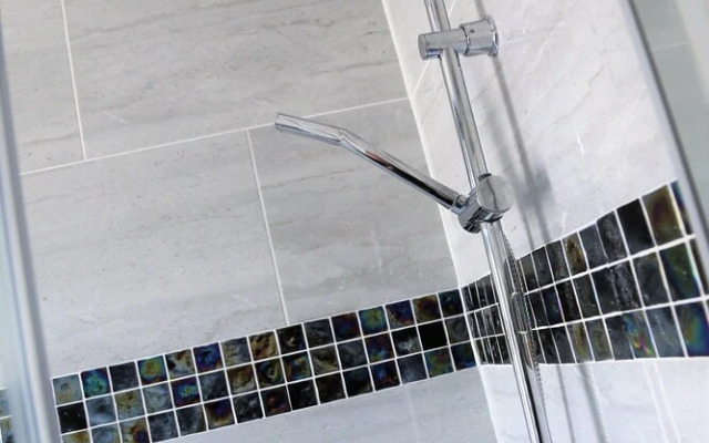 Thornes Road House by Serviced Rooms Ltd