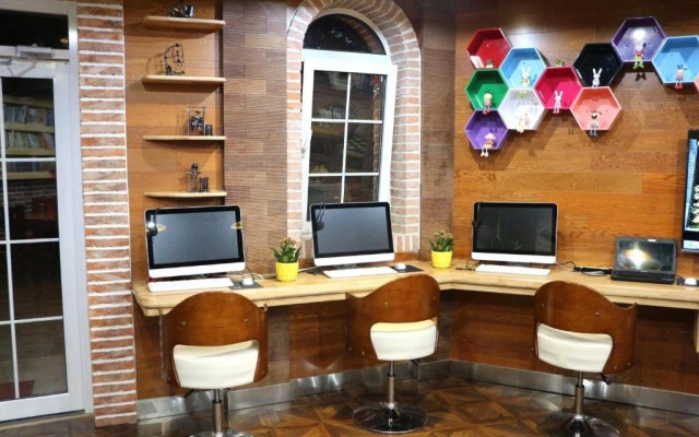 Ziyuoxing International Hostel