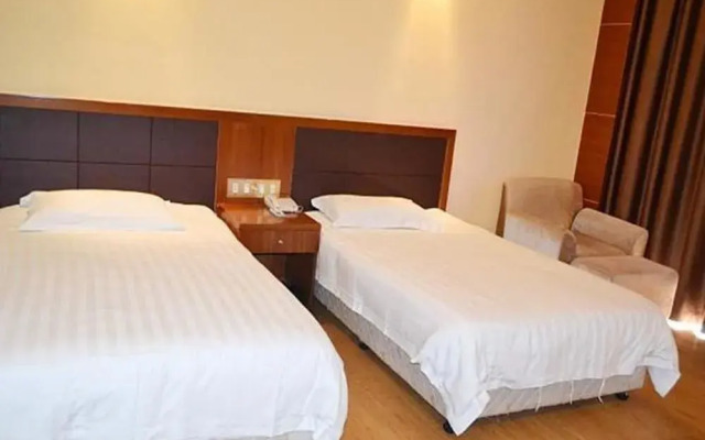 Home Inn Shenzhen Pinghu Huanan City