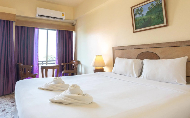 Nonthaburi Palace Hotel
