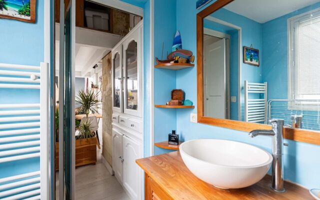 Surf Cocoon With Rooftop