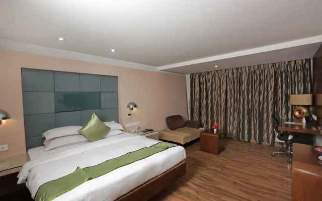 Hotel Trinity Isle – Guest Rooms – Bangalore