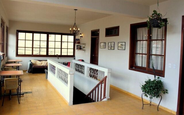 La Ronda Downtown Hostel