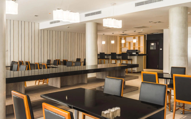Frontier Hotel Rivera