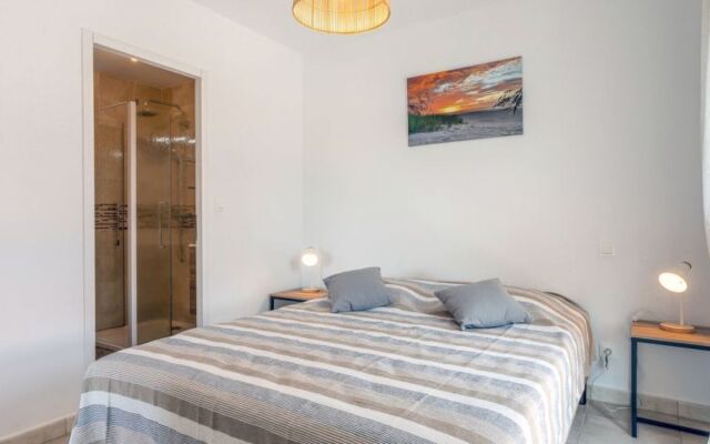 Le Clos Des Alberes 26035