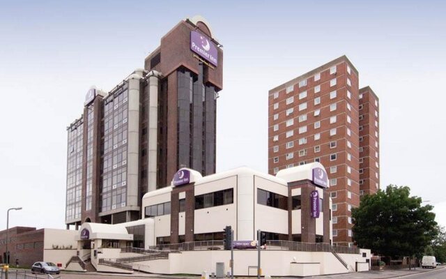 Premier Inn Sunbury (Kempton Park)