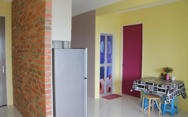 3BdR&2Bth condo Middle of Penang