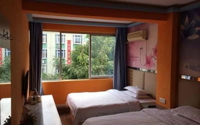 Sea Theme Hotel