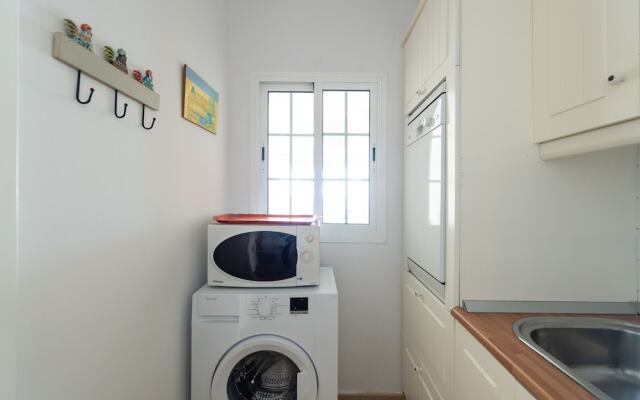 Front line with terrace & wifi