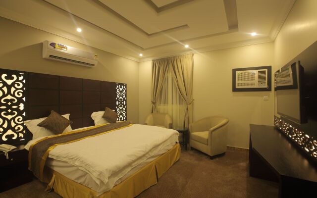 City Center Plaza Aparthotel