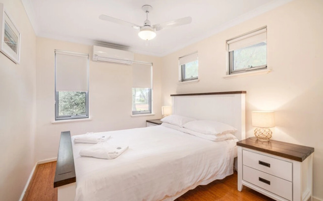 Maggies Beach House - U56 Cape View