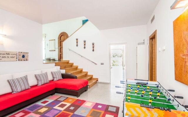 Cubo's Villa el Tejar