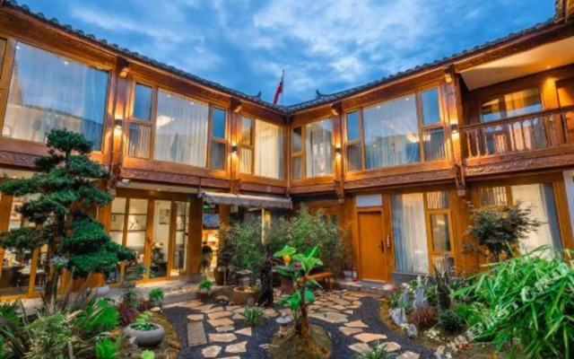 Caiyunjian Boutique Inn (Renwen Tese)