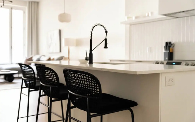 Maison Place Jacques-Cartier by Luxury In Transit