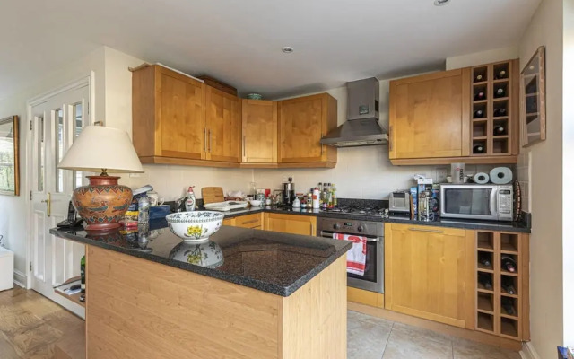 Lovely 2Bed House In Wandsworth W Backyard Patio