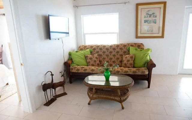 Blue Love Point 2br 2 Bedroom Apts